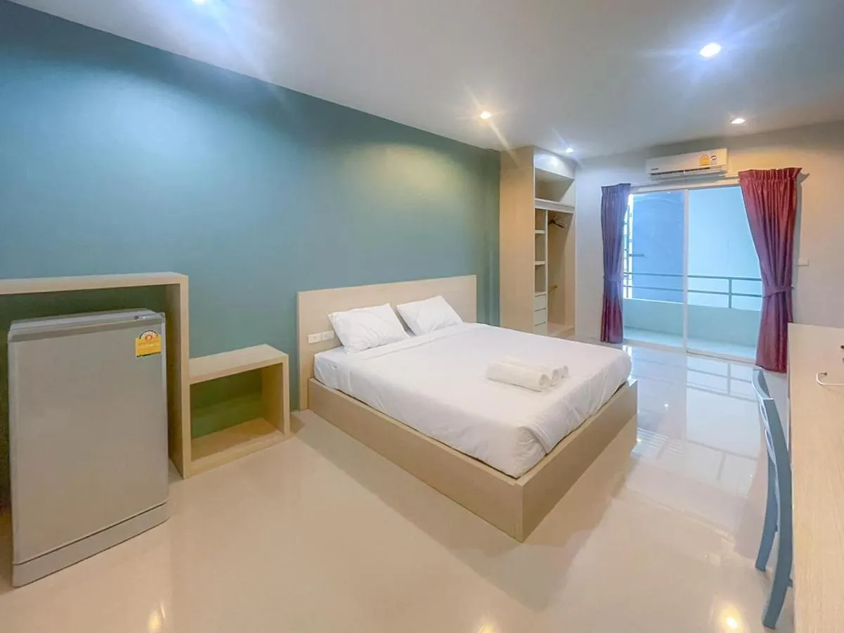 Hop On Phuket Hotel Ban Bo Han 0*,